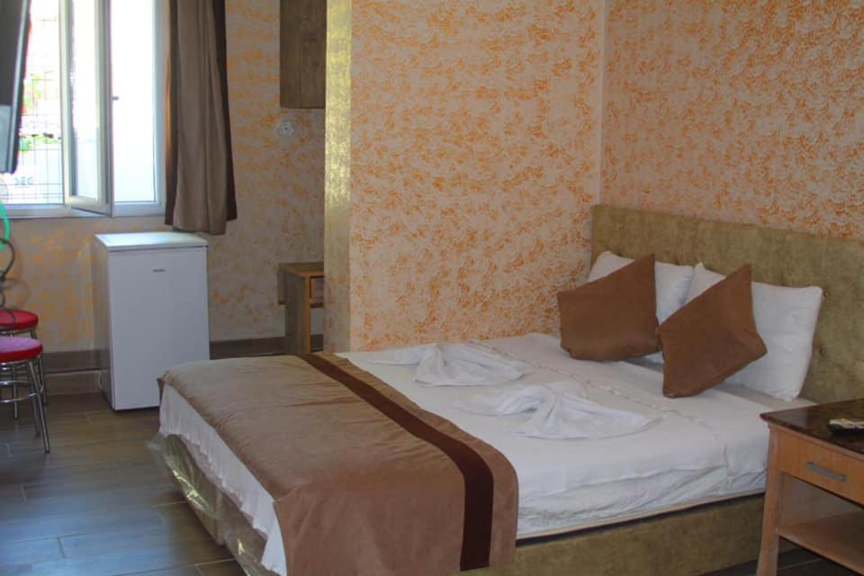 אנטליה Ozgur Hotel Isiklar מראה חיצוני תמונה